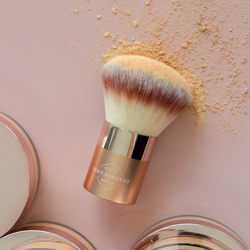 Loose Mineral Foundation & Kabuki make-up brush